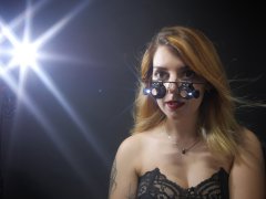 2016-07-10 Pixie-Lou in the cloning lab