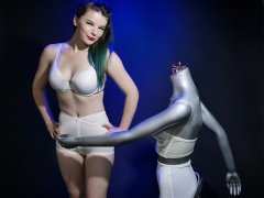 2016-10-09 - Ronniee in white Kalvin Klien bra and white Silhouette Little-X pantie girdle