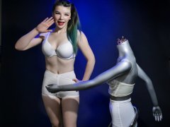 2016-10-09 - Ronniee in white Kalvin Klien bra and white Silhouette Little-X pantie girdle