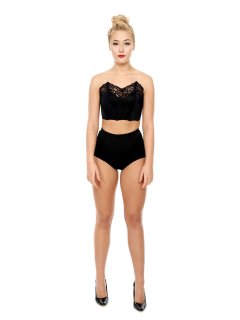 2016-11-06 Fleur in black strapless bra and black control briefs worn as hotpants