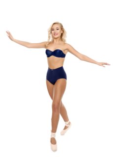 2016-11-06 Fleur in blue Chinese bra and girdle performing dance move