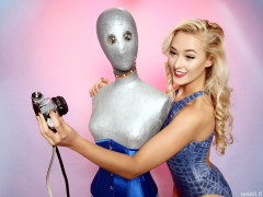 2016-11-06 Fleur in 1990s blue crocskin swimsuit with silver mannequin
