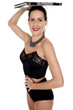 2016-11-20 MissGlamour in black strapless bra and black control briefs worn as hotpants