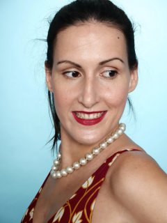 2016-11-20 MissGlamour in red flowery tummy-control vintage-style one-piece swimsuit