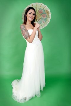 2016-11-26 Zoe34 in her own wedding dress