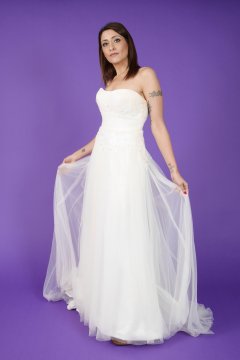 2016-11-26 Zoe34 in her own wedding dress