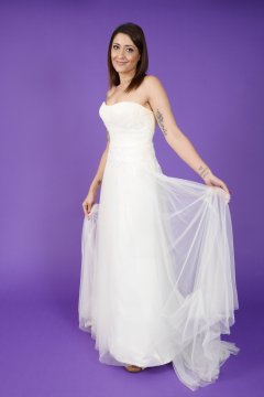2016-11-26 Zoe34 in her own wedding dress