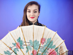 2016-12-04 Nannina in full-length cheongsam with paper umbrella