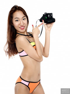 2017-01-28 Salina Pun in Chinese neoprene multicoloured bikini