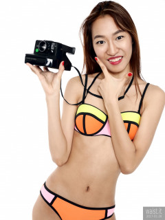 2017-01-28 Salina Pun in Chinese neoprene multicoloured bikini