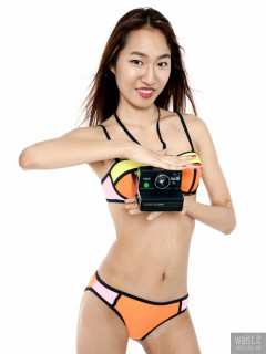 2017-01-28 Salina Pun in Chinese neoprene multicoloured bikini