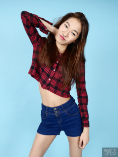 2017-02-04 Salina Pun in red check shirt and blue shorts - chosen by model