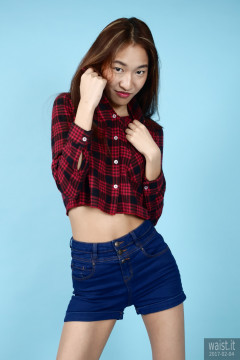 2017-02-04 Salina Pun checked shirt and denim shorts