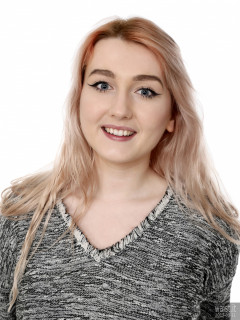 2017-03-11 LilyAmber headshot