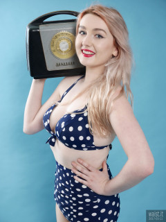 2017-03-11 LilyAmber blue and white polka-dot high-waist two-piece swimsuit