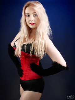 2017-03-11 LilyAmber bra,,style210 grdle and red Vollers overbust corset