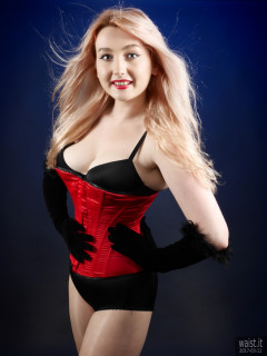 2017-03-11 LilyAmber bra,,style210 grdle and red Vollers overbust corset