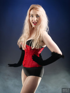 2017-03-11 LilyAmber bra,,style210 grdle and red Vollers overbust corset