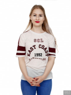 2017-05-19 Laura Sele as she arrived at the studio