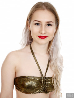 2017-05-19 Laura Sele golden top and black control briefs worn as hotpants