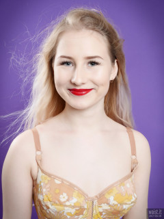 2017-05-19 Laura Sele yellow 1960s Berlei flowerpower pantie corselette