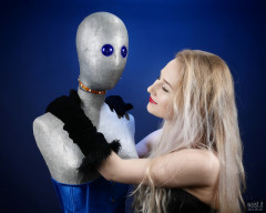 2017-05-19 Laura Sele tightly laced black underbust corset worn over black Miraclesuit bodyshaper