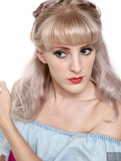 2017-06-10 Emma Lou pinup shoot