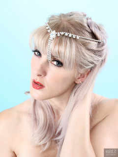 2017-06-10 Emma Lou head shot