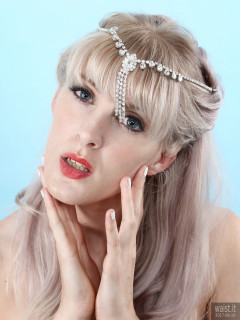 2017-06-10 Emma Lou head shot