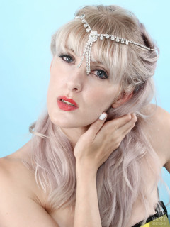 2017-06-10 Emma Lou head shot