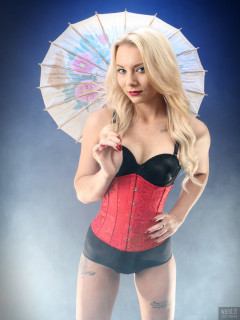2017-08-15 Jade-Lauren in tightly laced red underbust corset, over black long-line bra and tight black Chinese pantie girdle, worn as hot-pants