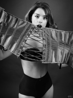 2017-09-03 Kris in bra, pantie girdle and tightly-laced corset