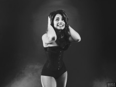 2017-09-03 Kris in bra, pantie girdle and tightly-laced corset