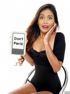DON'T PANIC! 2017-09-18 Faranas in bra, bolero top and high-waist control briefs worn as hotpants