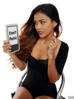 DON'T PANIC! 2017-09-18 Faranas in bra, bolero top and high-waist control briefs worn as hotpants