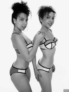 2017-10-22 Stephy and Isabelle fitness session in neoprene bikinis - SHOULDERS BACK!