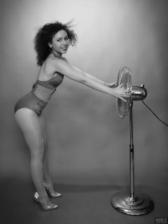 2017-10-22 Isabelle in purple tummy-control one-piece swimsuit and leather corset-belt