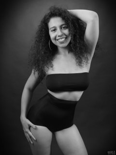 2017-10-22 Stephy in boobtube and black high-waits pantie girdle worn as hotpants