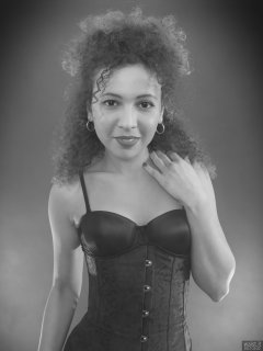 2017-10-22 Isabelle tightly laced corset and pantie girdle worn as hotpants
