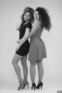 2017-10-22 Isabelle and Stephy in their party dresses