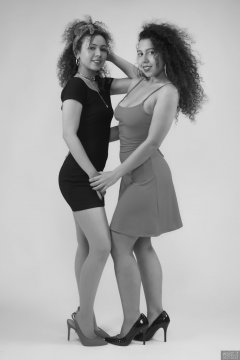 2017-10-22 Isabelle and Stephy in their party dresses