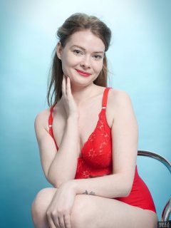 2018-02-03 Amy in red bra and pantie girdle