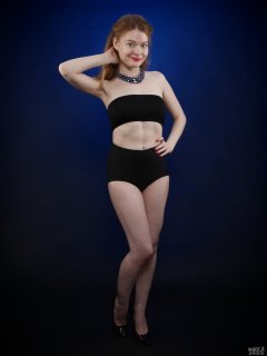 2018-02-03 Amy black boobtube and black control briefs worn as hotpants