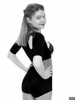 2018-02-03 Amy in black bra and black high-waist control briefs worn as hotpants, with black posture top