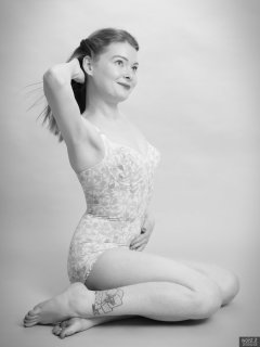 2018-02-03 Amy in Berlei pantie corselette