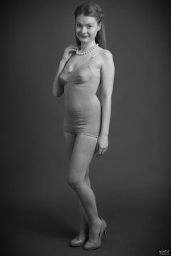 2018-02-03 Amy in tight pink vintage pantie corselette