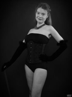 2018-02-03 Amy in black corset worn over black boobtube and black control briefs worn as hotpants