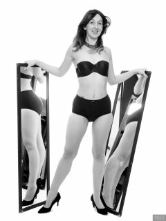 2018-02-18 Madame Cerise with blue framed mirrors wearing matching blue bra an blue paneled pantie girdle