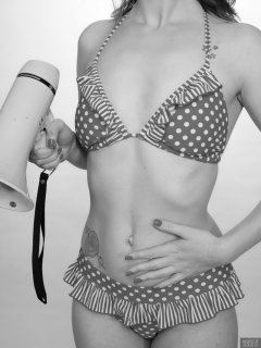 2018-02-18 Madame Cerise in vintage-style red and white polka dot bikini