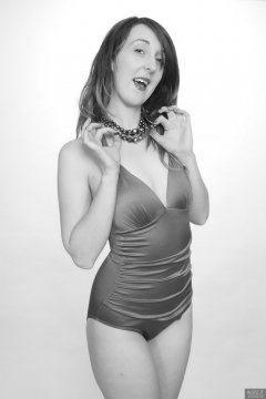 2018-02-18 Madame Cerise in purple vintage-style one-piece swimsuit